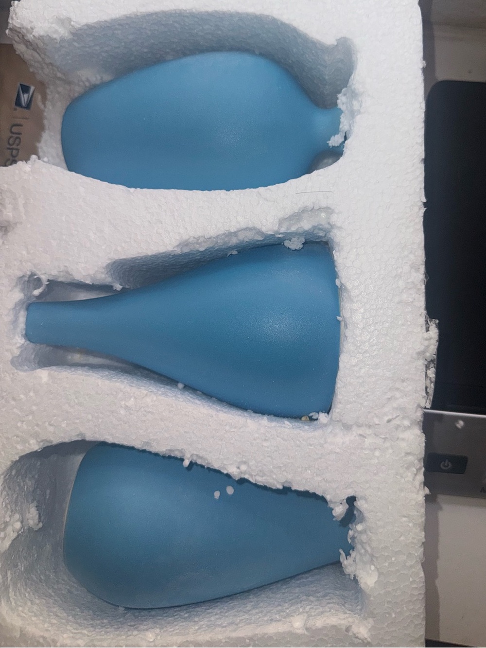 NWT Set of 3 Blue Ceramic Mini Flower Vases, 5.5"